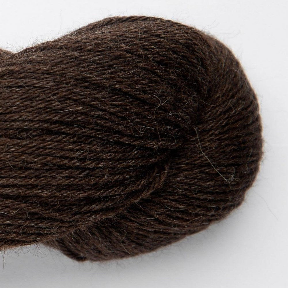 Knäuel Amano Eco Puna Garn in Farbe Mocha 9011