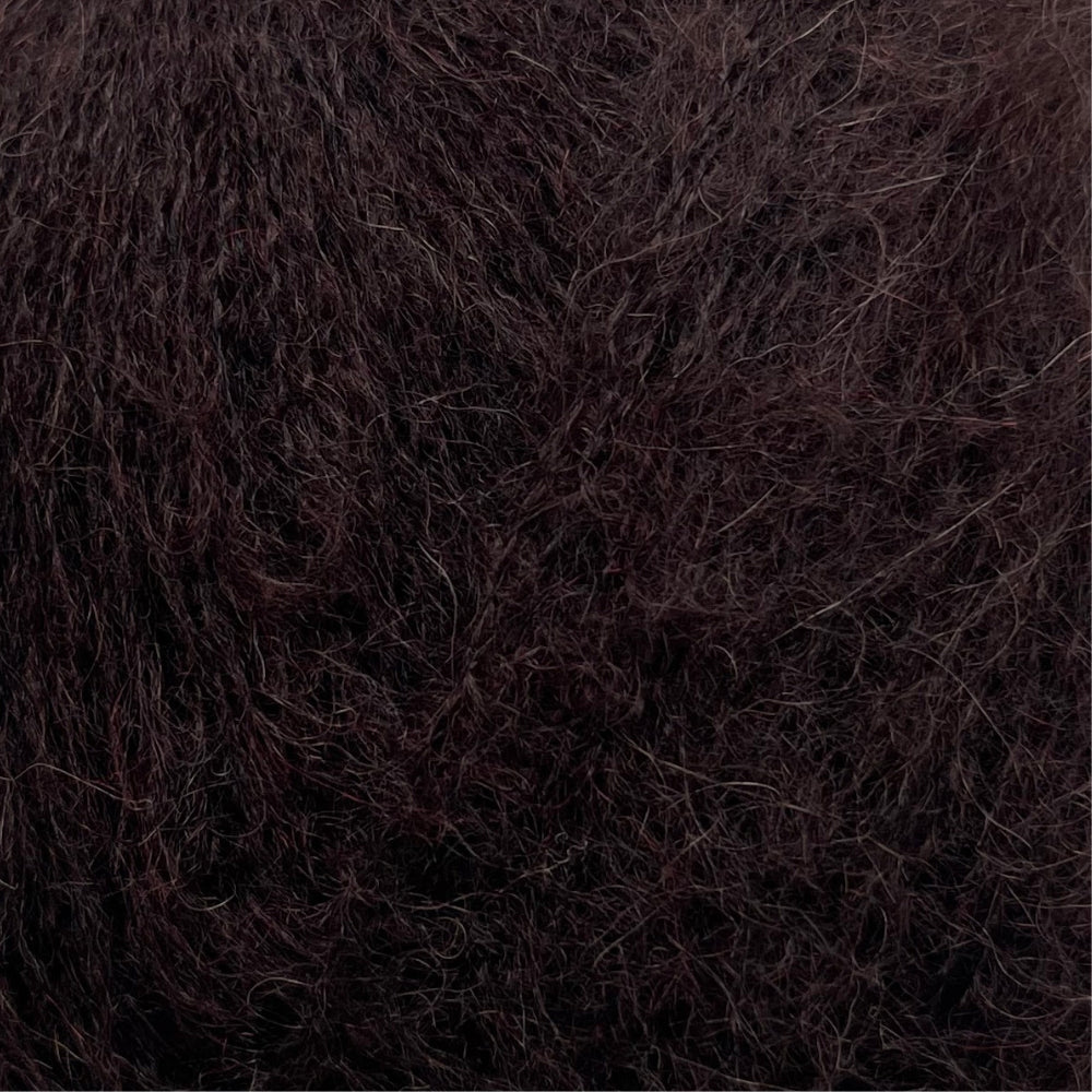Weiches Garn CaMaRose Midnatssol in 9606, ideal für leichte und luftige Strickprojekte.