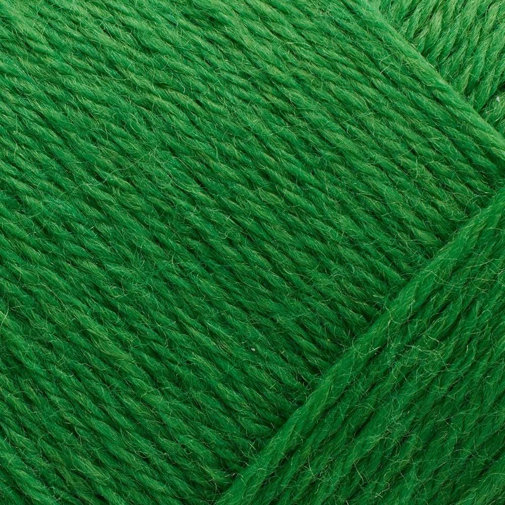 Strickgarn Arwetta in saftigem Grün, lebendig und frisch