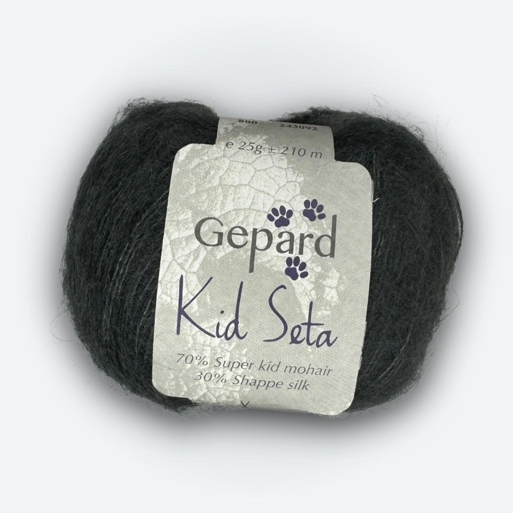 Gepard - Kid Seta - Bottle Green - 880 – hochwertige Wolle für kreative Strickideen, detailreich beschrieben für alle, die nicht sehen können.