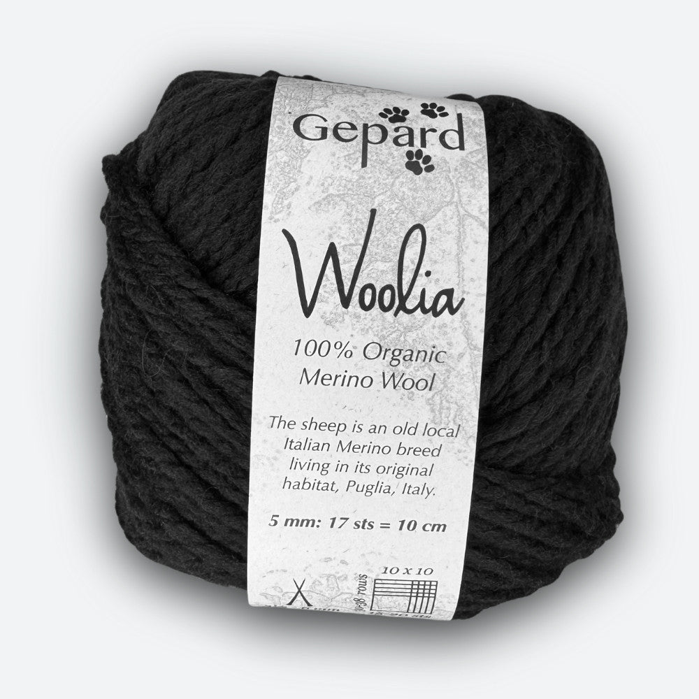 Gepard - Woolia - Schwarz - 599 – hochwertige Wolle für kreative Strickideen, detailreich beschrieben für alle, die nicht sehen können.