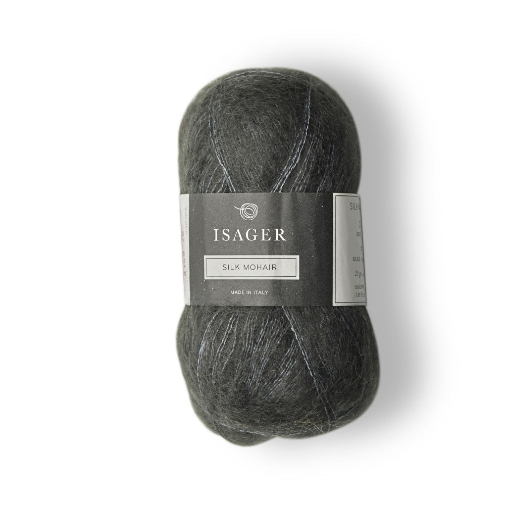 Feines Mohair-Seidengarn von Isager in elegantem Dunkelgrau. Für zeitlose Strickstücke mit Struktur.