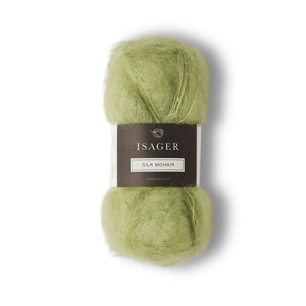 Edles Silk Mohair Garn von Isager in zartem Pistaziengrün. Flauschig, leicht und ideal für luxuriöse Strickprojekte.