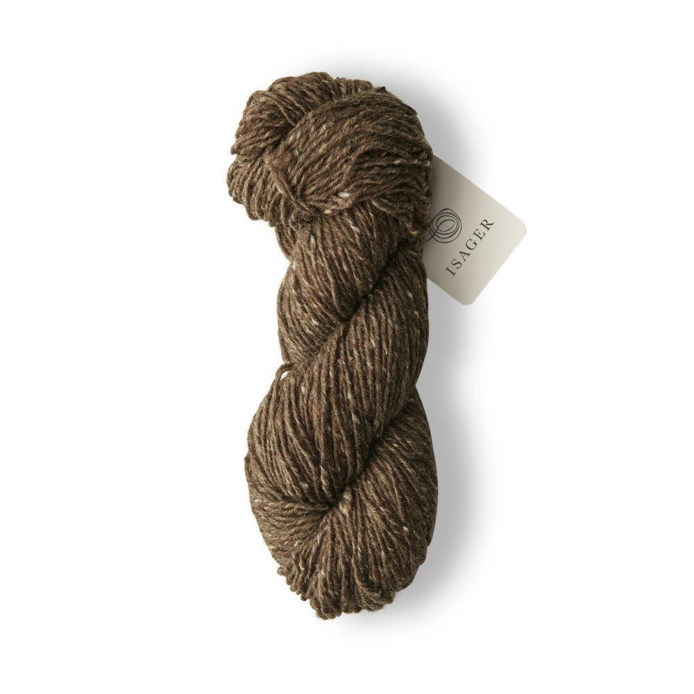 Kräftiges Braun – klassisch & robust für warme Strickprojekte.