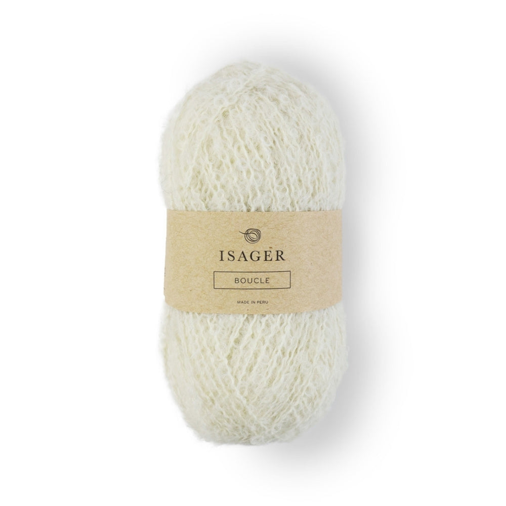 Isager Bouclé in natürlichem Ton – kuscheliges 100% Alpaka-Garn für weiche  strukturierte Strickteile.