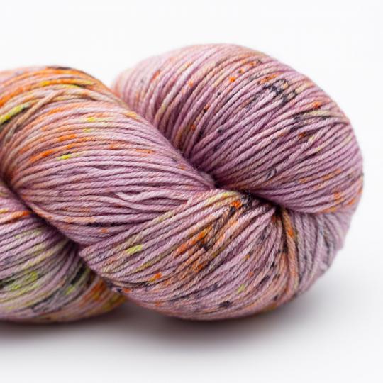 Kremke Lazy Lion in Farbe 1211 – robuste, weiche Sockenwolle mit 75 % Wolle und 25 % Nylon.