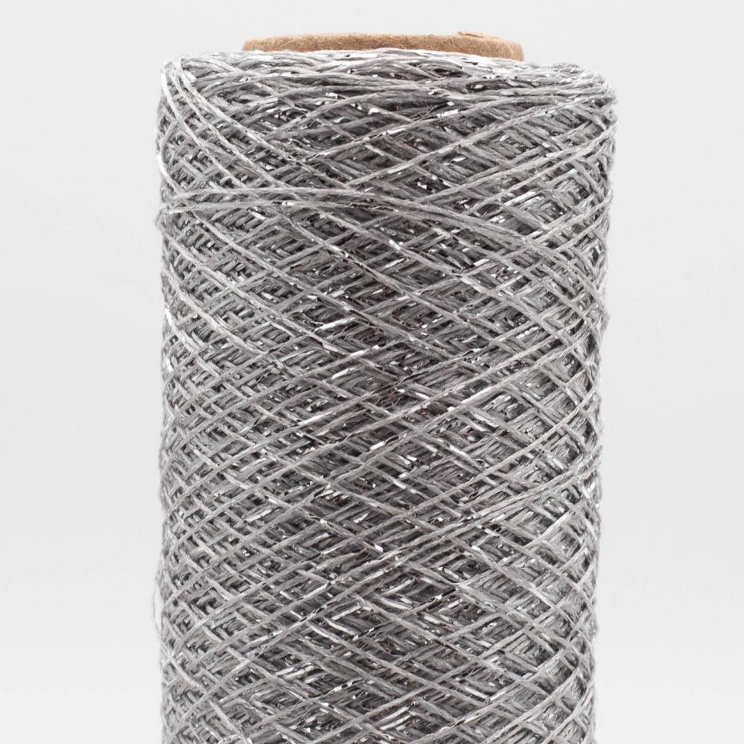  Graues Effektgarn mit Silbereffekt – edel & fein