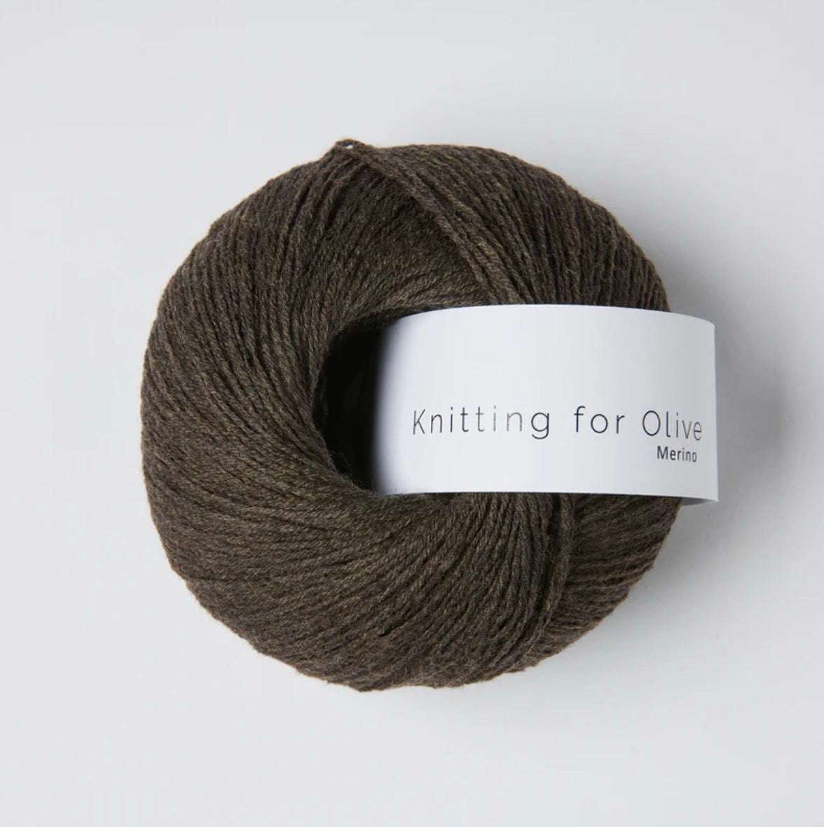 Knitting for Olive 100% mulesing-freie Merinowolle in der Farbe Brown Bear