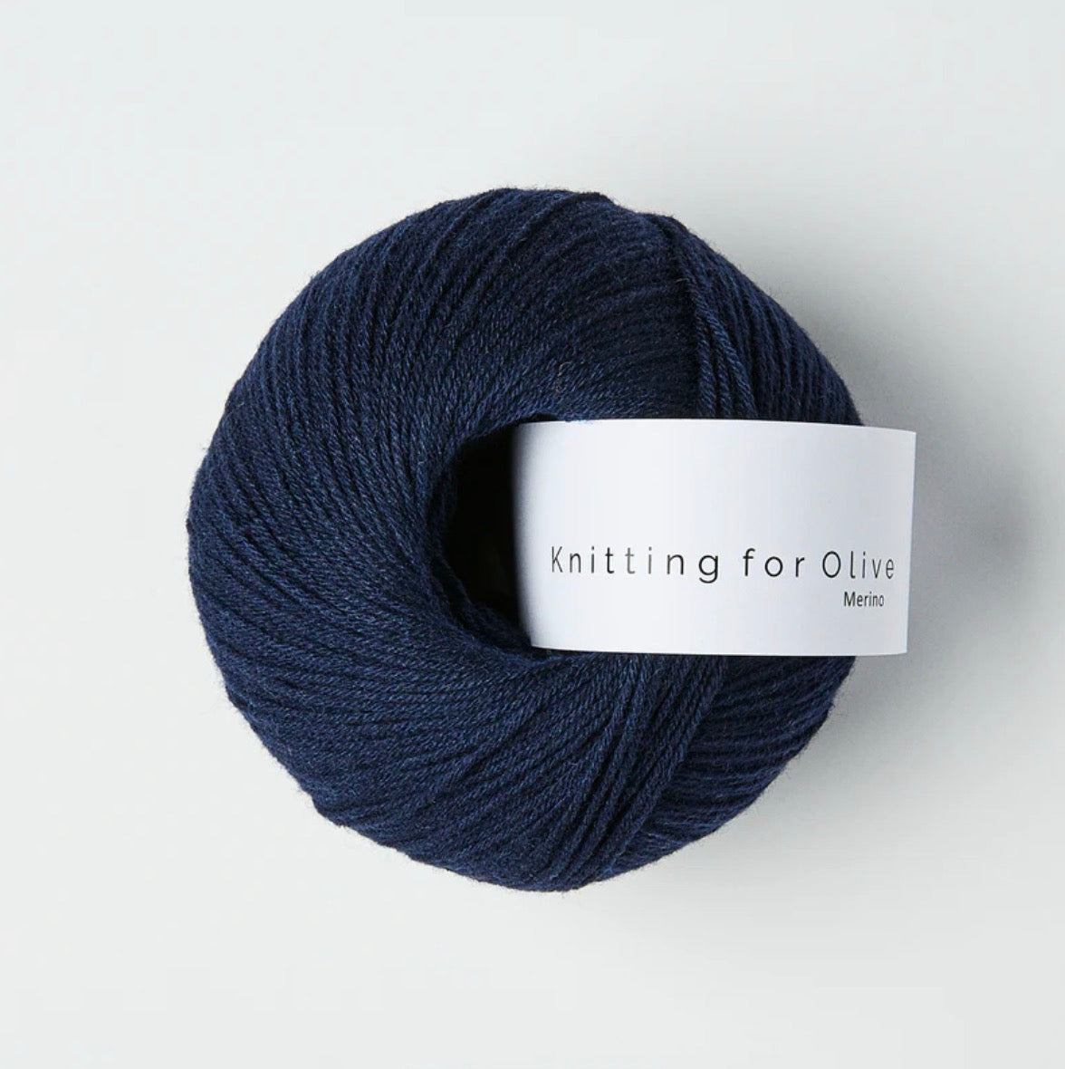 Knitting for Olive 100% mulesing-freie Merinowolle in der Farbe Navy Blue