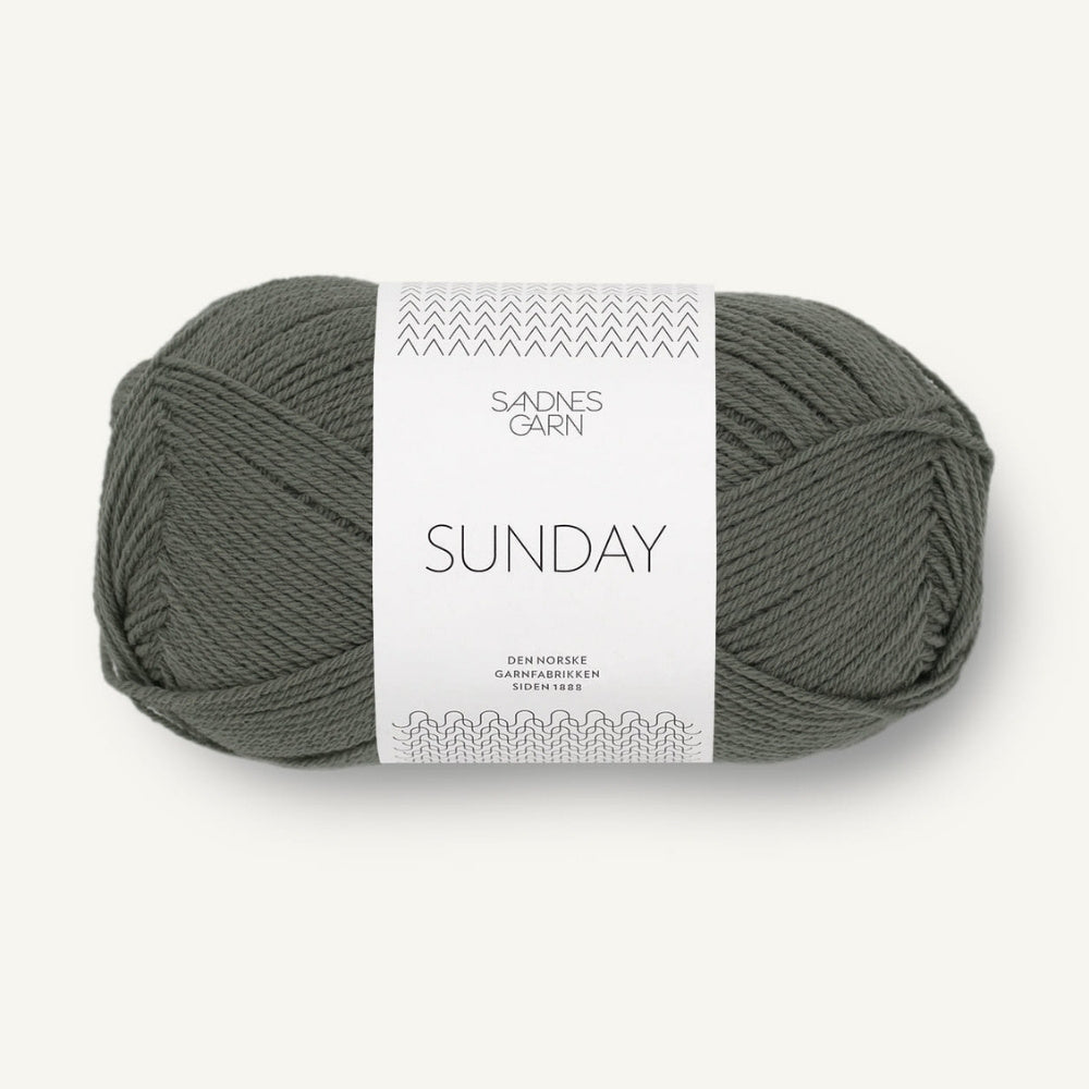 feines Merinogarn in der Farbe 9071, angenehm weich mit schöner Struktur, Farbton: Dusted Olive Green