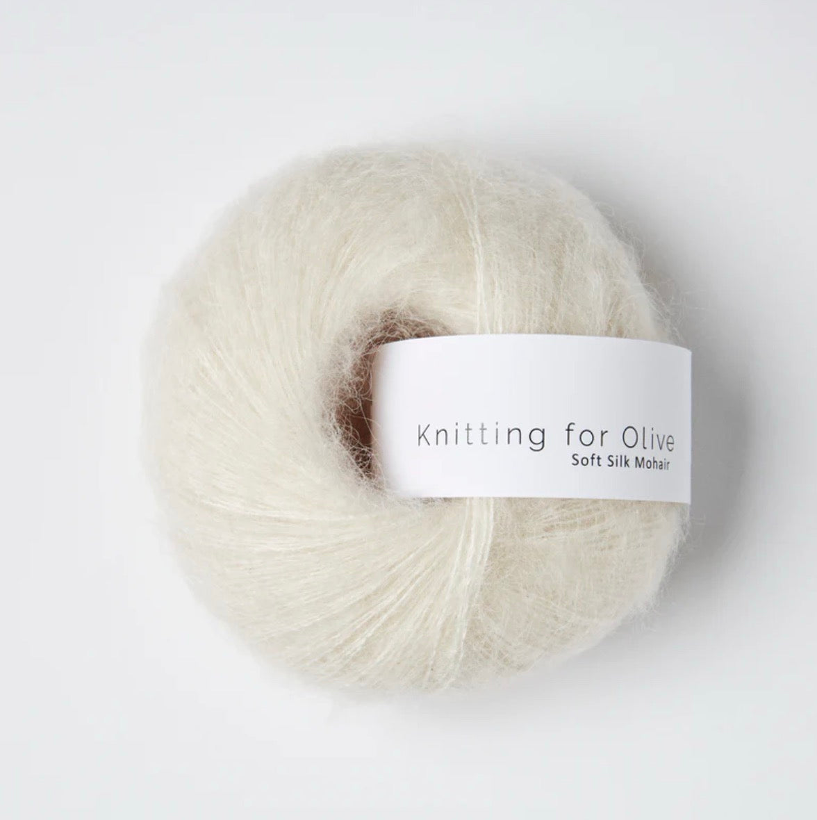 Knitting for Olive 70% RMS-zertifiziertes Mohair, 30% cruelty free Maulbeerseide in der Farbe Cream