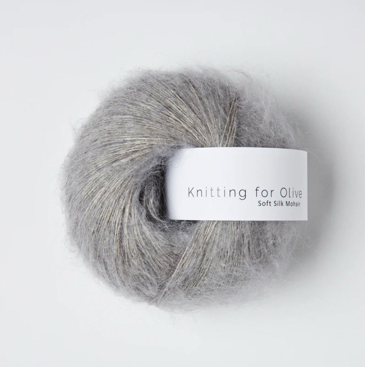Knitting for Olive 70% RMS-zertifiziertes Mohair, 30% cruelty free Maulbeerseide in der Farbe Rainy Day